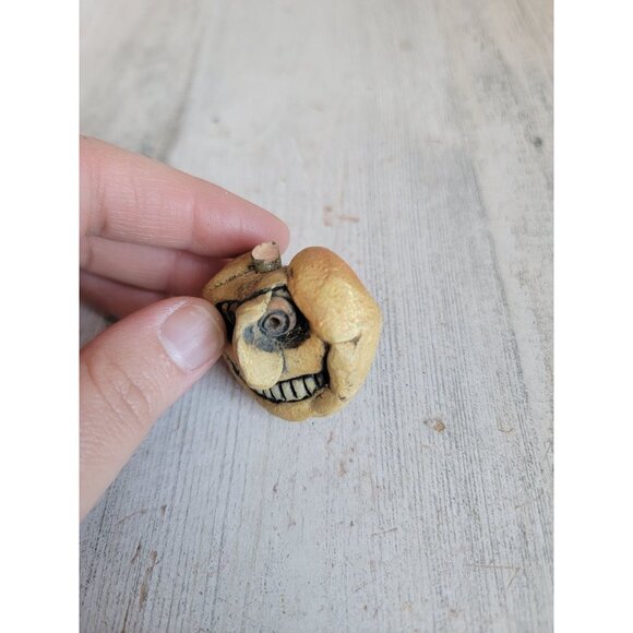 Vintage magnet pumpkin crazy unique scary Halloween home decor - Picture 3 of 7